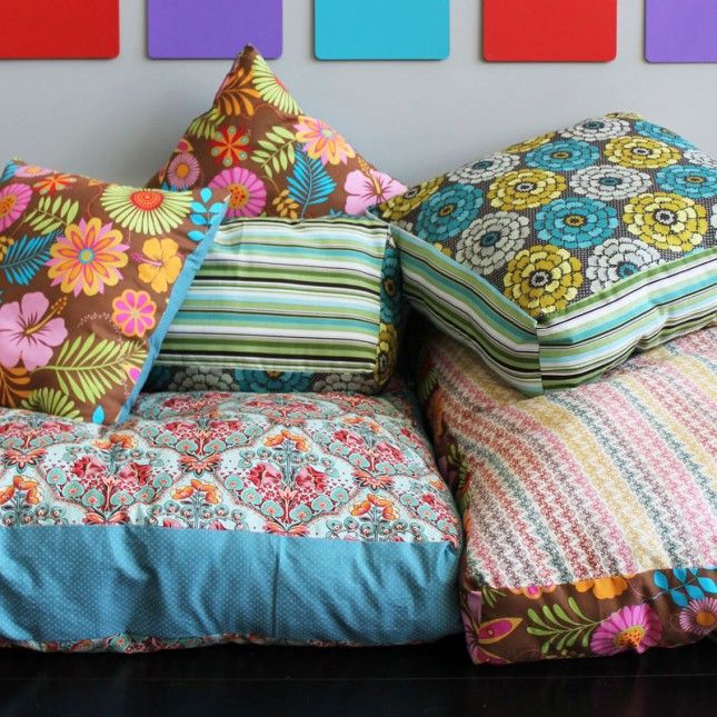 10 Beautiful DIY Pillow Tutorials