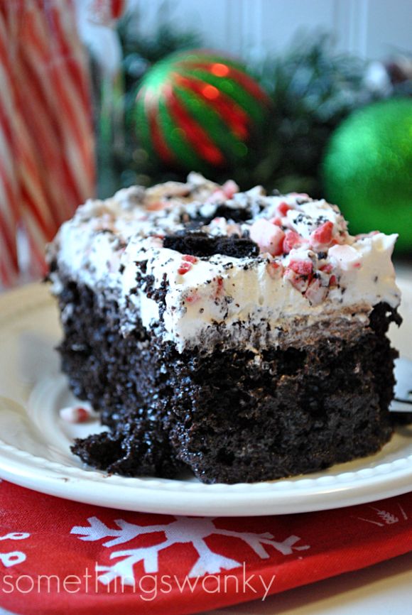 christmascookies-christmas poke cake