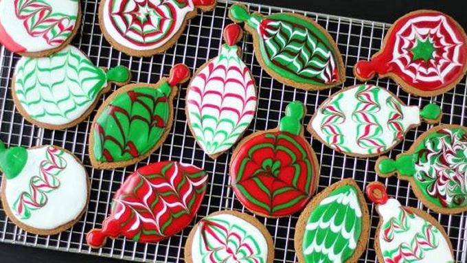 christmascookies-gingerbread ornament cookies