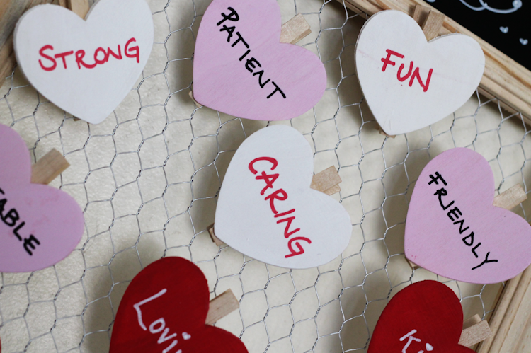 DIY Valentine Chalkboard Clothespins