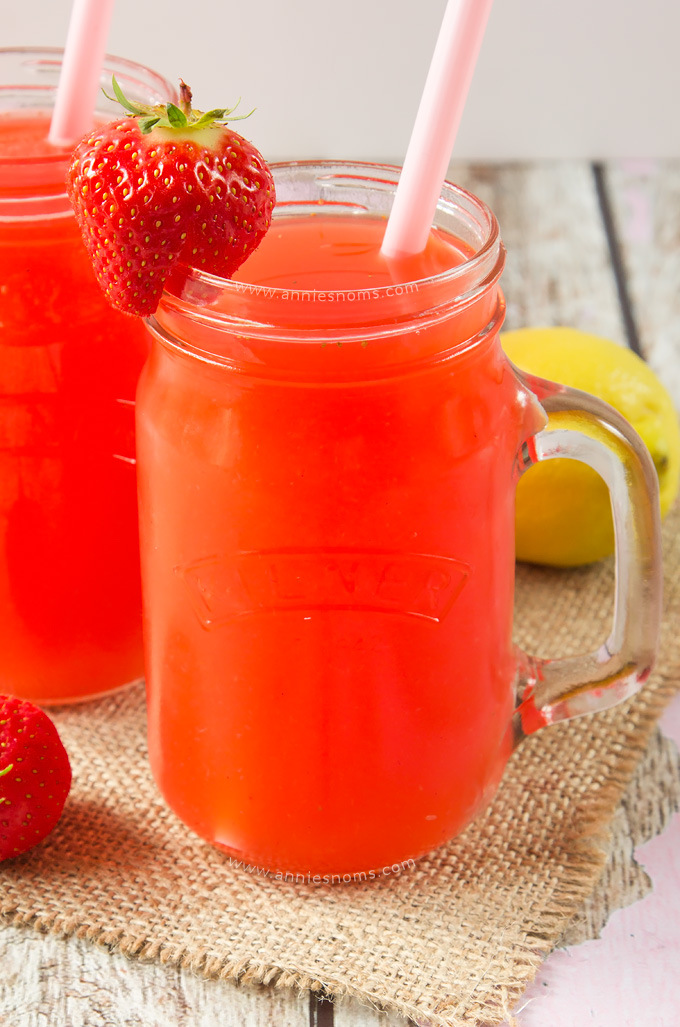 drinks-strawberry lemonade-annies noms