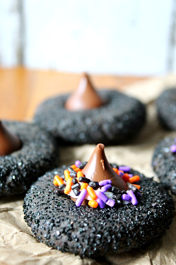 witch-hat-peanut-butter-cookies-life-with-the-crust-cut-off
