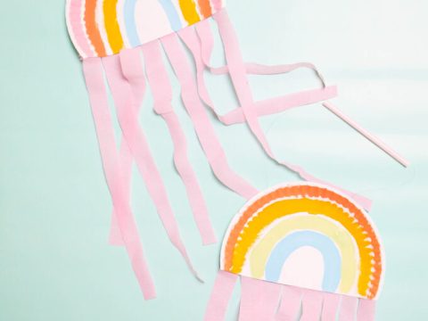 Image for Kid Crafts \\ DIY Paper Plate Rainbow String Puppet