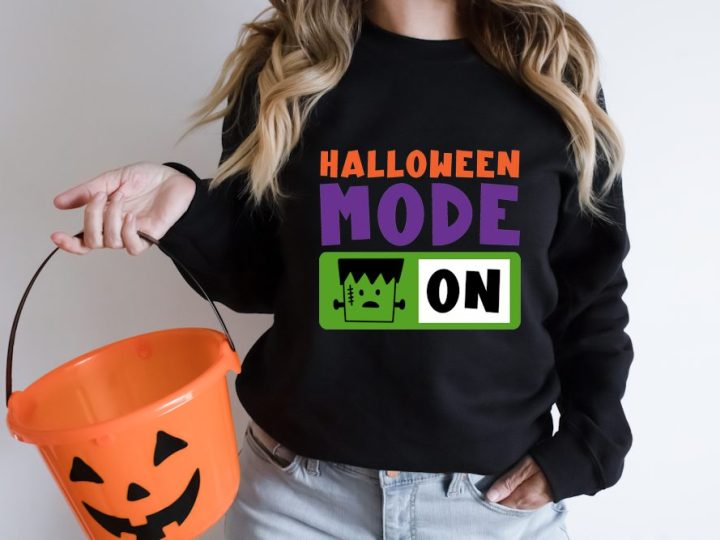 Black halloween sweatshirt