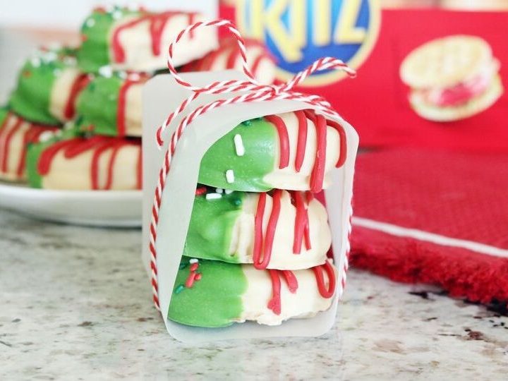 Image for No Bake Christmas Ritz Cracker Cookies