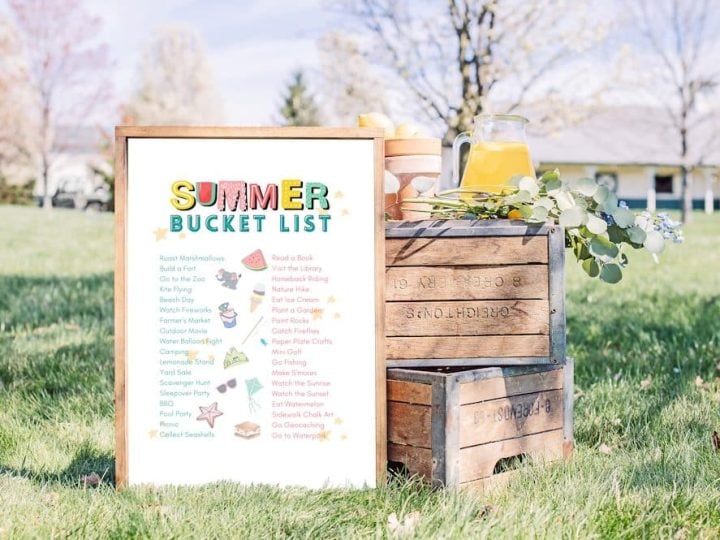 Summer Bucket List Mockup