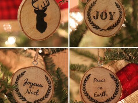 diy wood slice ornaments using easy design transfer to wood with printer mountainmodernlife.com .jpg